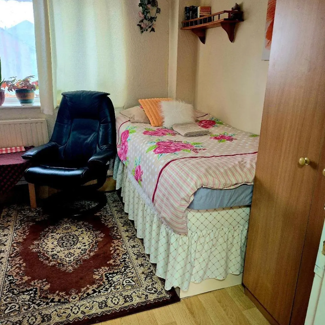 Private Room In Shared House-N 1 Nottingham